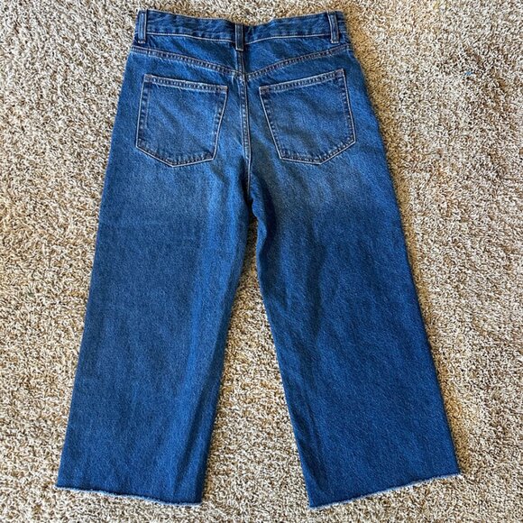 H&M High Rise Dark Wash Raw Hem Jeans in Size 4 Cropped Wide Leg Button Fly - Picture 3 of 6